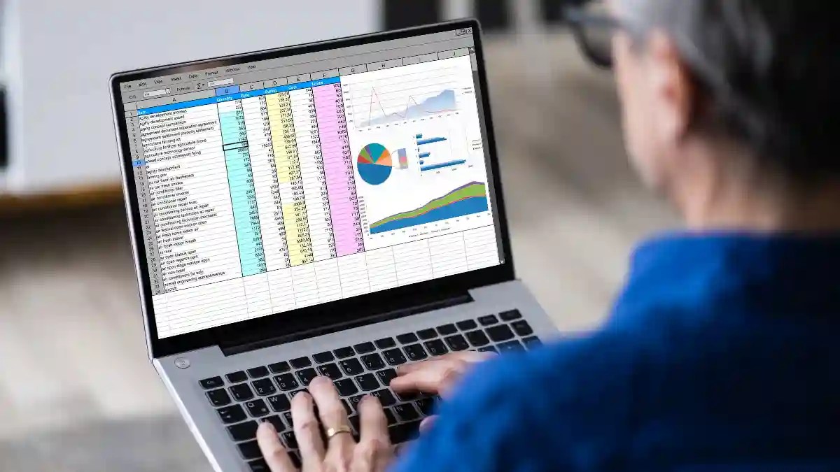 Biar Semakin Maju! Bisnis Kamu Wajib Punya Software Akuntansi dengan 8 Fitur Ini