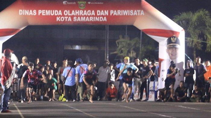 Ratusan peserta memeriahkan Ramadhan Run 100 M di Palembang