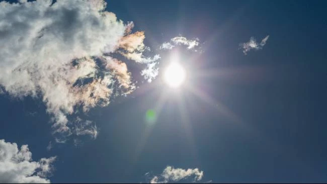 Suhu Jakarta Tembus 35,6°C, Berapa Lama Cuaca Panas Berlangsung?