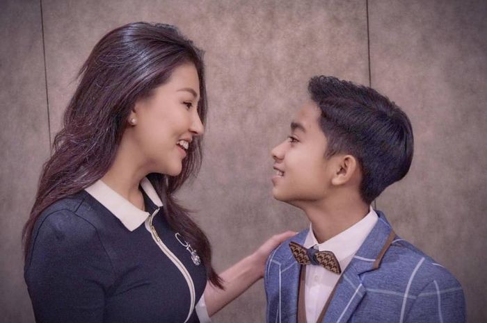 Perbedaan sikap Betrand Peto saat ulang tahun dengan Ruben dan Sarwendah mencuri perhatian