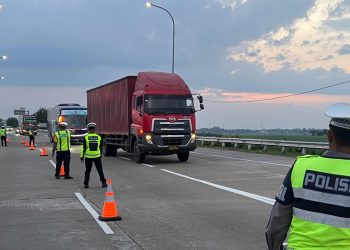 Pembatasan Truk Sumbu Tiga Berlaku Hingga 29 Maret 2026