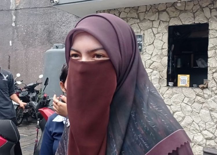 Ingin Tenang Segera, Wardatina Mawa Harap Konflik dengan Insanul Fahmi Berakhir Cepat