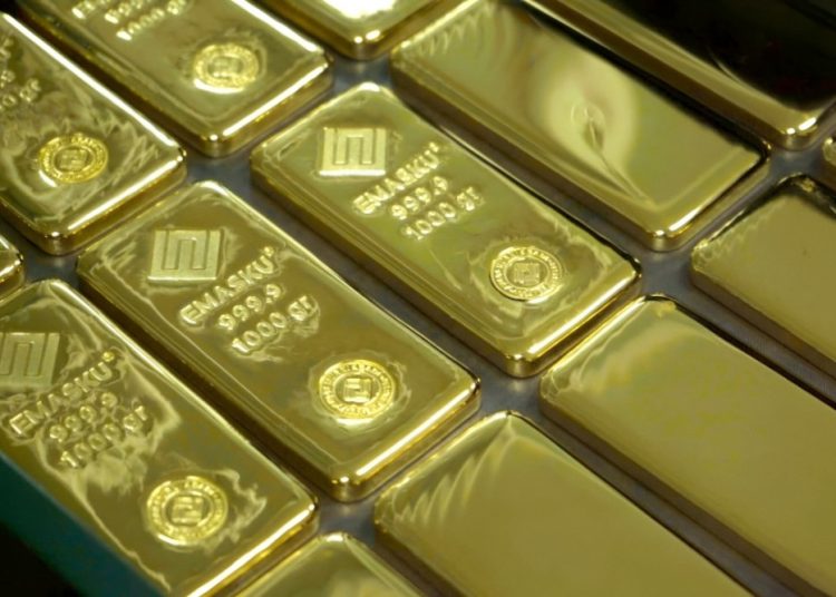 Harga emas terpuruk akibat konflik Iran