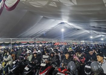 Pelabuhan Ciwandan Penuh Pemudik Motor: Antre 2 Jam Naik Kapal