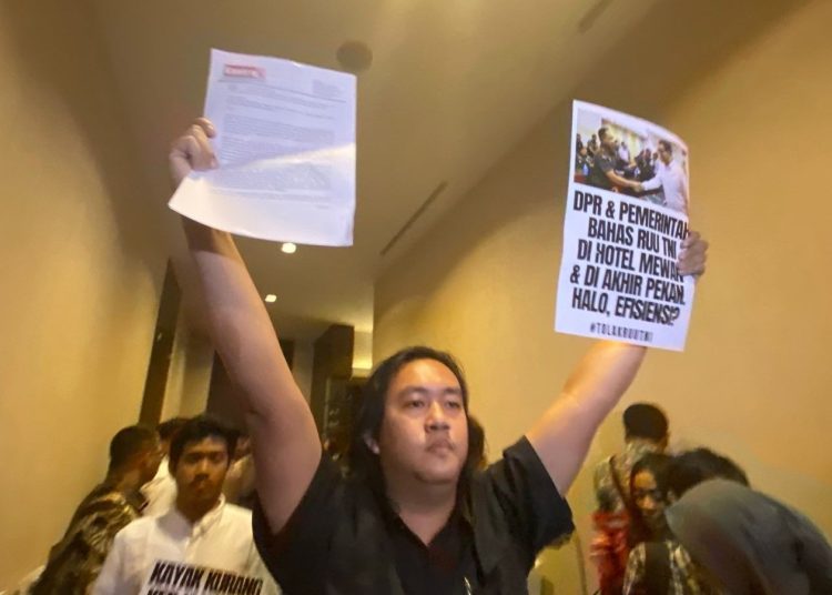 Dunia Hari Ini: Koalisi Sipil Desak Penyelidikan Aktor Intelektual Pembunuhan Andrie Yunus