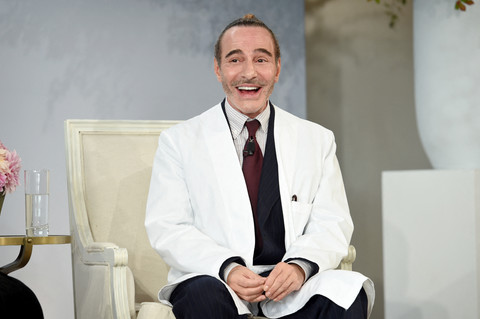 Eks desainer Dior John Galliano rancang pakaian untuk Zara