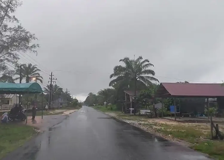 Hari Ini Aceh Singkil Diguyur Hujan Ringan, Gelombang 1,3 Meter