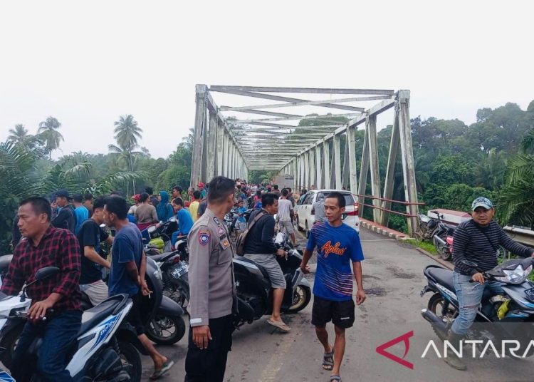 Identitas 2 Korban Tewas Mobil Travel yang Terjun ke Sungai Musi Rawas, Salah Satunya Anisa Warga Mura