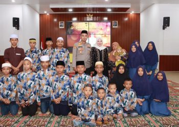 Kapolres Singkawang Rayakan Buka Puasa Bersama Anak Panti, Bhayangkari, Media, dan Purnawirawan