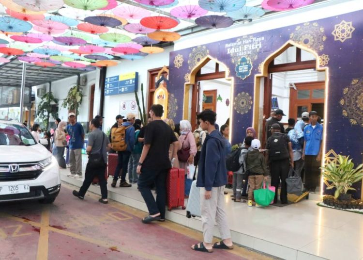 Arus Mudik Lebaran 2026: 100 Ribu Pemudik Pakai KA Daop 9 Jember