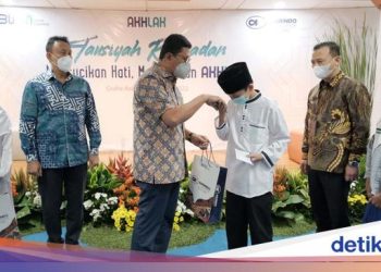 Komunitas Moge IMBI Sulsel Berbagi Kebahagiaan dengan Anak Yatim di Makassar