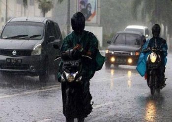 Peringatan BMKG: Hujan Petir Mengancam Beberapa Wilayah Riau